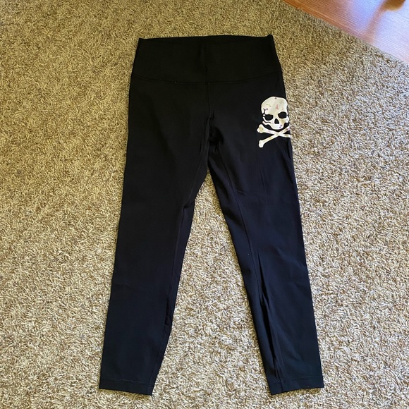 lululemon athletica Pants - Rarely Worn Soulcycle Lululemon Leggings 💞